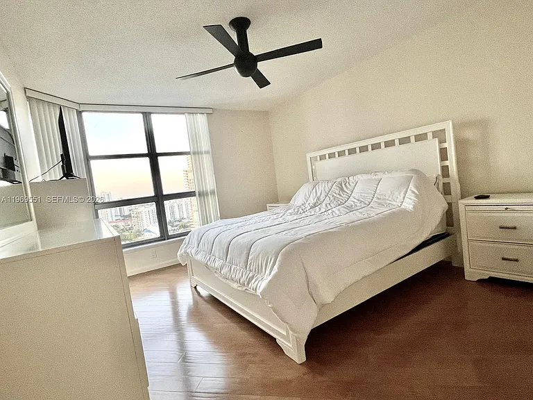 3530 Mystic Pointe Dr #2504 — Photo 12