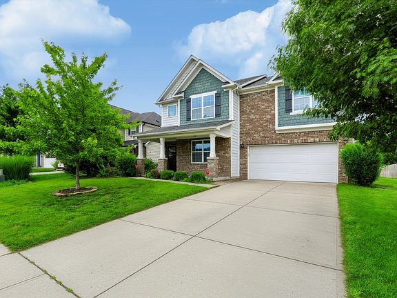2nd image of 1167 Station Dr