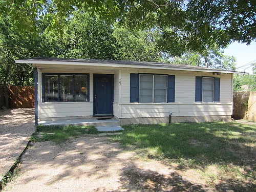 402 W Odell St Photo 1