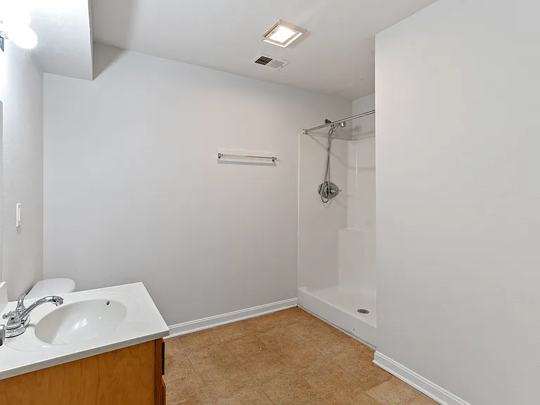 5340 Shepherdsville Rd #1 — Photo 2