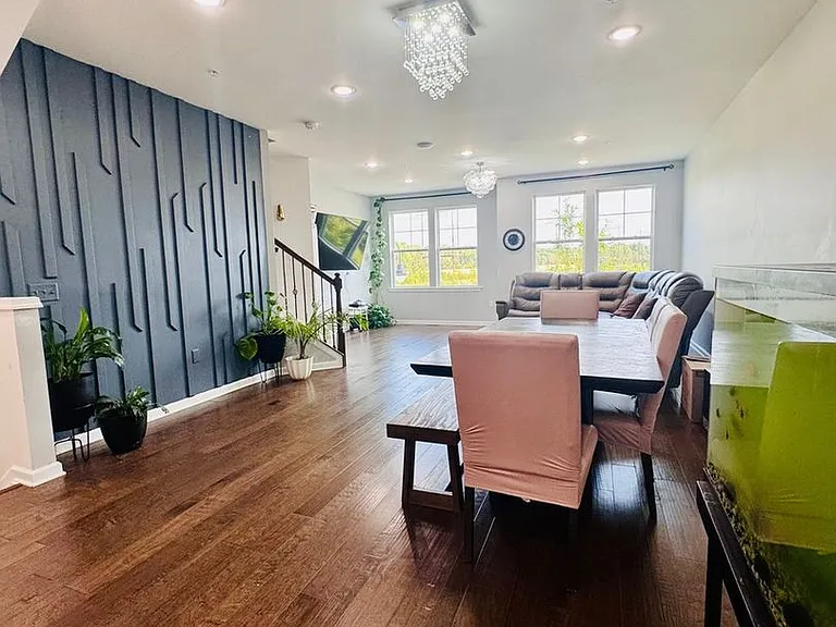 310 South Dr — Photo 1