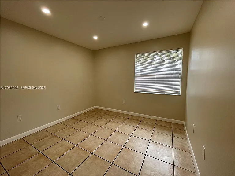 1511 San Remo Cir #1511 — Photo 12