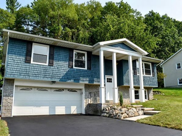 315 Hillside Dr