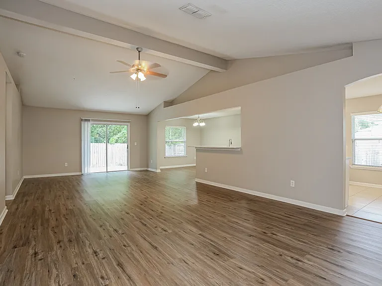 10946 Lauren Oak Ln S — Photo 5