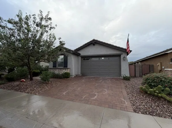 2949 W New River Dr, San Tan Valley, AZ 85142