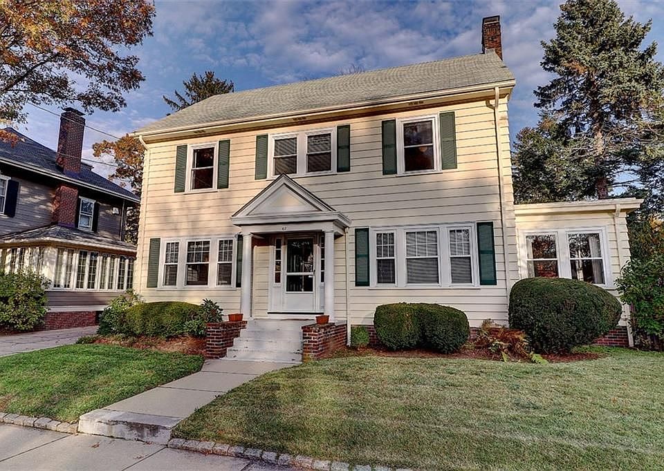 1st image of 67 Lorraine Ave