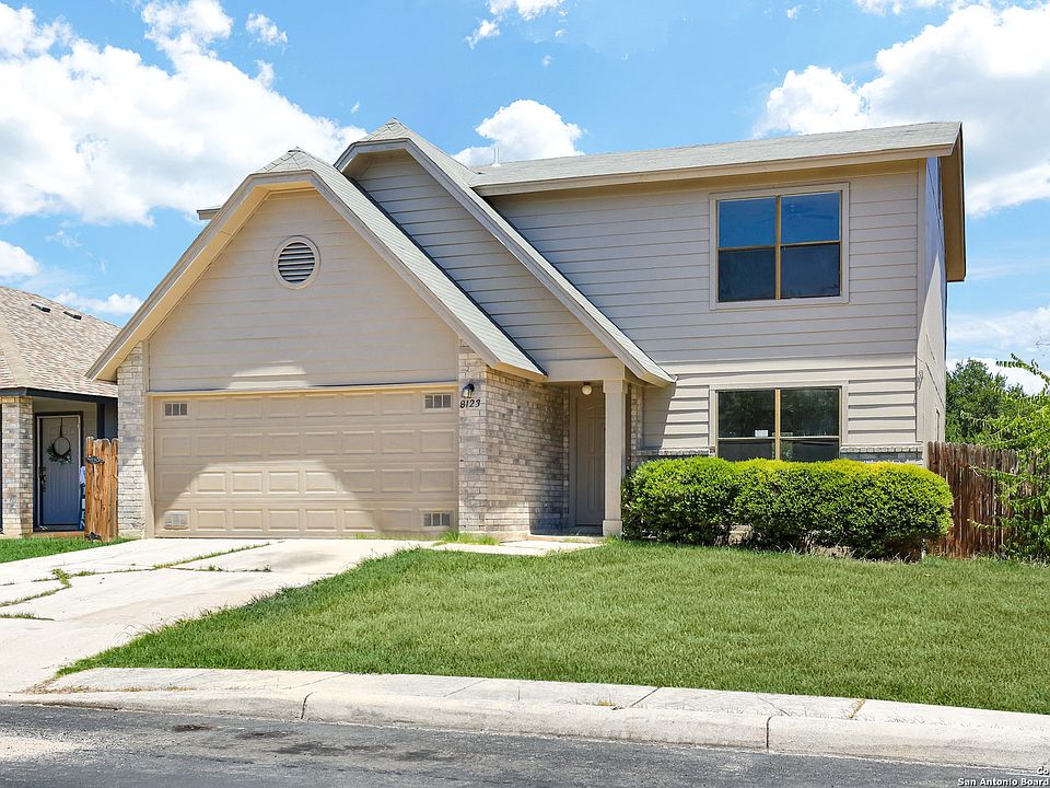 1st image of 8123 CHESTNUT BARR DR