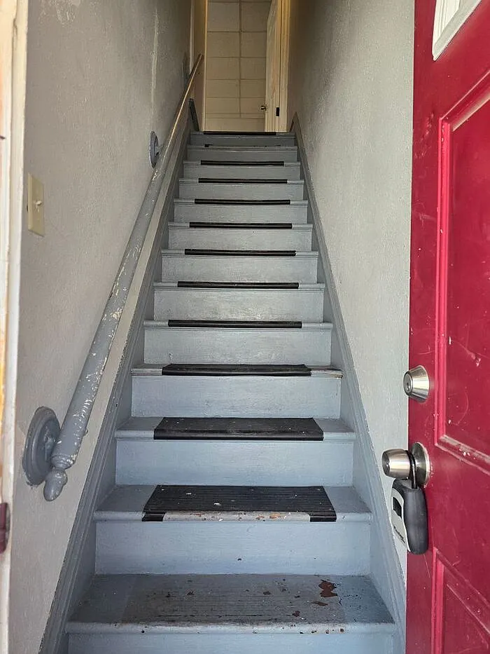 1 bed, 1.0 bath, 900 sqft, $750 — Photo 2
