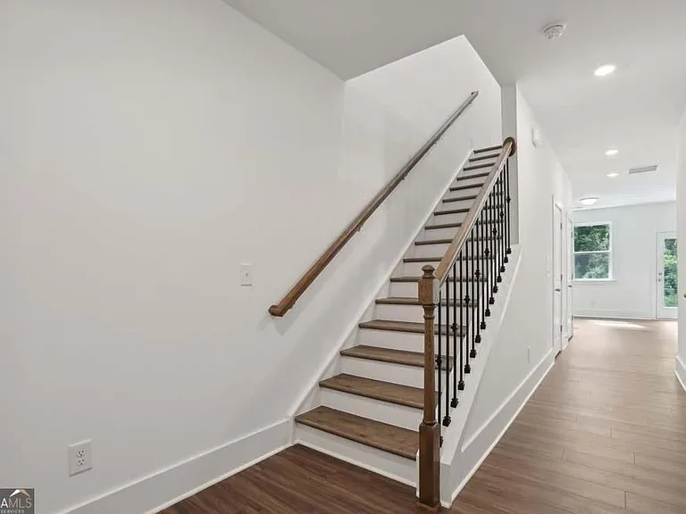 1621 Gunnin Trce NW — Photo 4