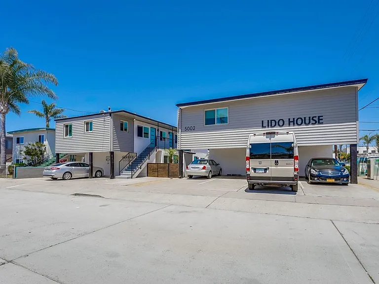 5008-5012 Long Branch Ave — Photo 22