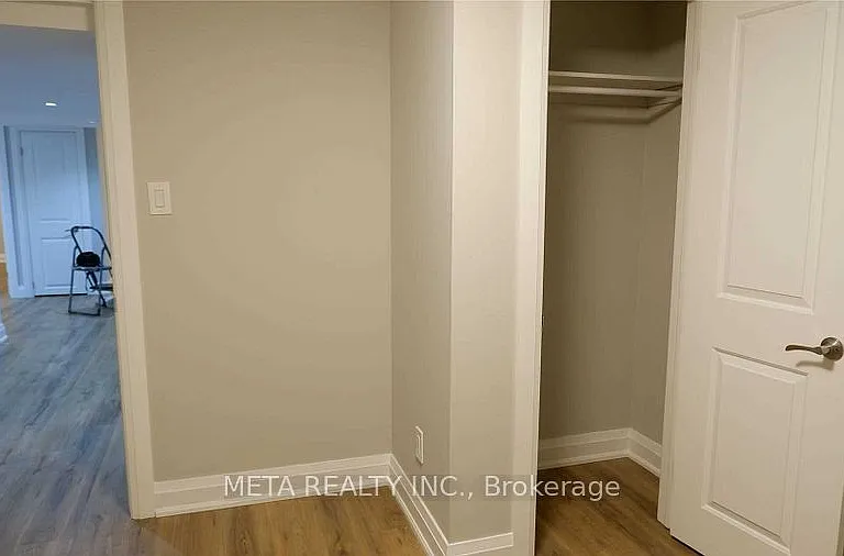 101 Greenock Ave #BASEMENT — Photo 2