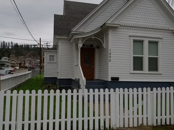 1205 SE Mill St, Roseburg, OR 97470