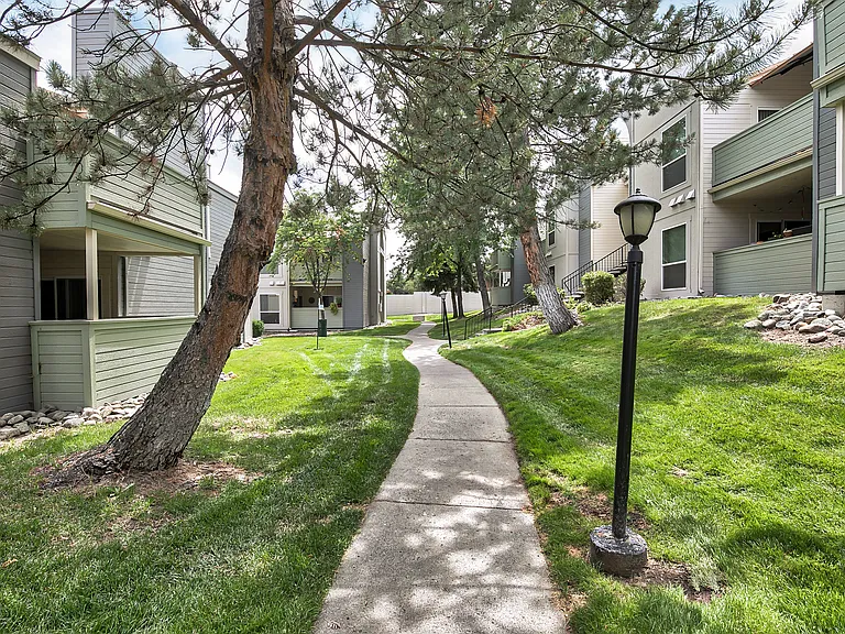 The Lodge at McCarran Ranch Apartment Homes — Photo 36