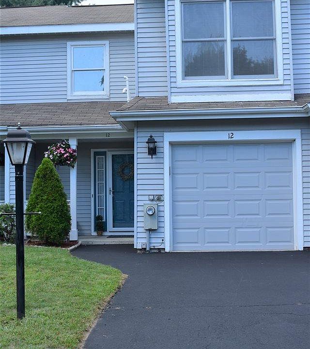 1st image of 12 Stoney Creek Dr
