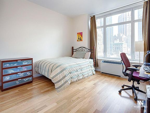 4th image of 325 5th Ave APT 20C