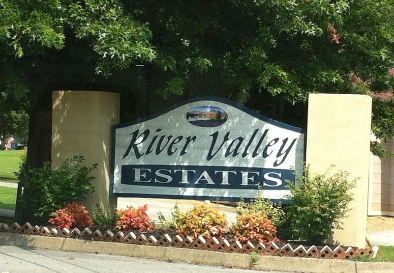 2nd image of 273 River Valley Cir