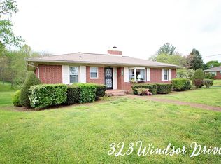 323 Windsor Dr, Sparta, TN 38583