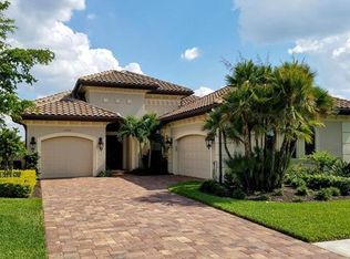 12324 Wisteria Dr, Naples, FL 34120