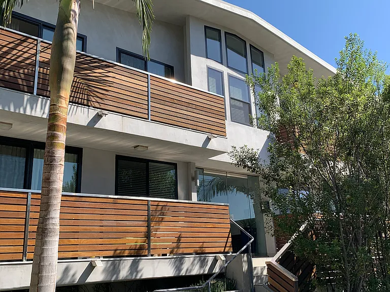 1926 Manning Ave — Photo 20
