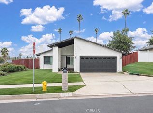 2183 Applegate Dr, Corona, CA 92882