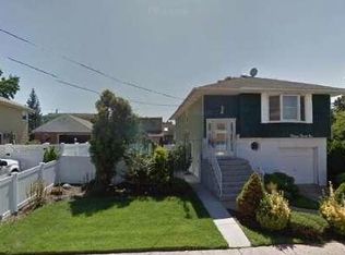 1320 B St, Elmont, NY 11003
