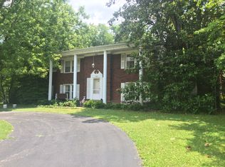 318 Hillaire Dr, Hopkinsville, KY 42240