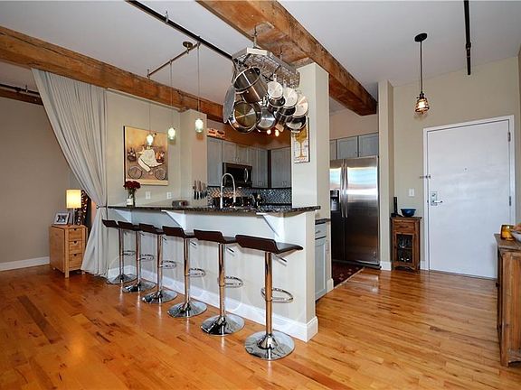 5th image of 75 Eagle St Ste 2E