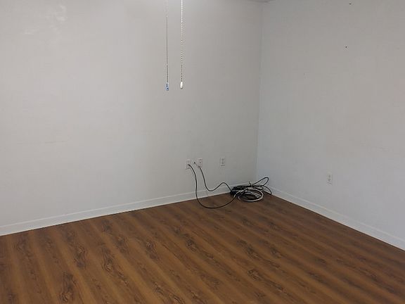 158 Lake St - Living Room _05142024