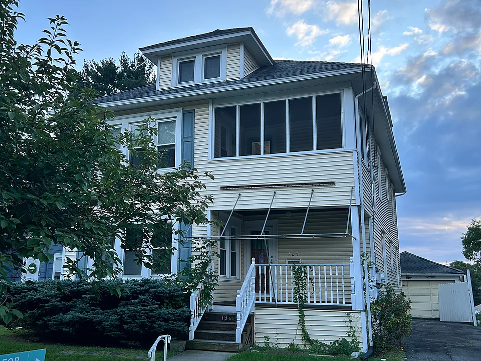 125 Crary Ave #1