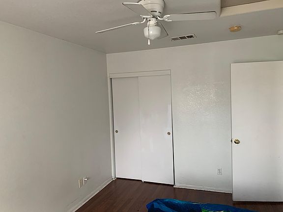 3rd image of 11214 Towne Ave