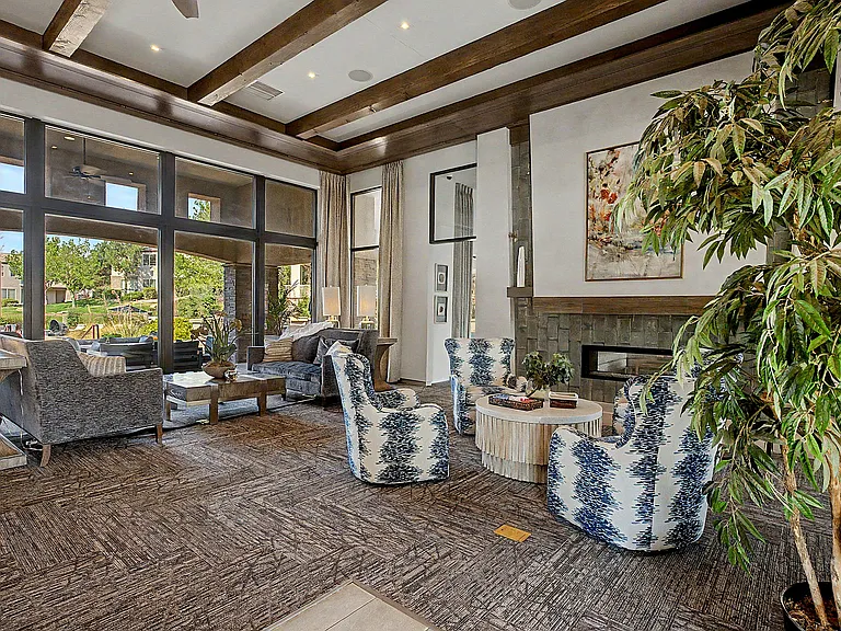 6200 Montano Plaza Dr NW Albuquerque, NM-02