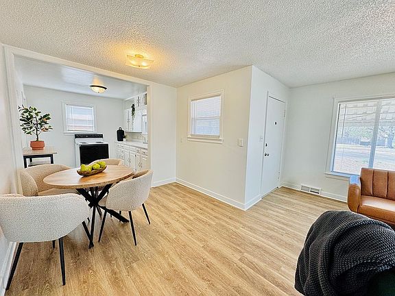 3rd image of 1908 6th Ave