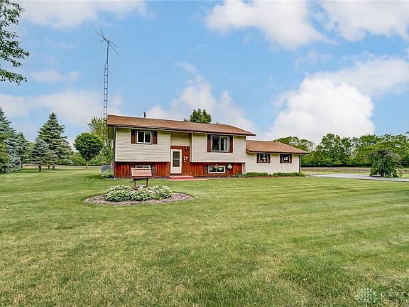 2nd image of 9680 Old Troy Pike
