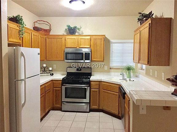 3rd image of 1830 N Buffalo Dr Unit 1089