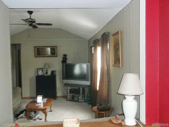 2nd image of 1074 Creekside Dr