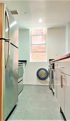 Rented by Ridgewood Capital NYC LLC | media 5