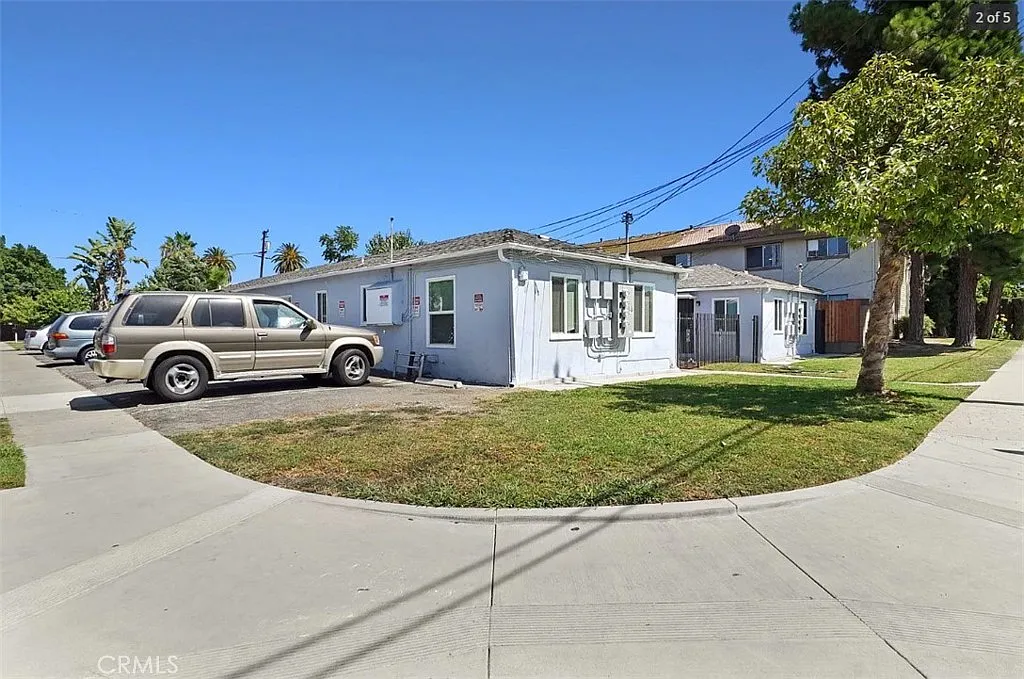1 bed, 600 sqft, $1,900 — Photo 1