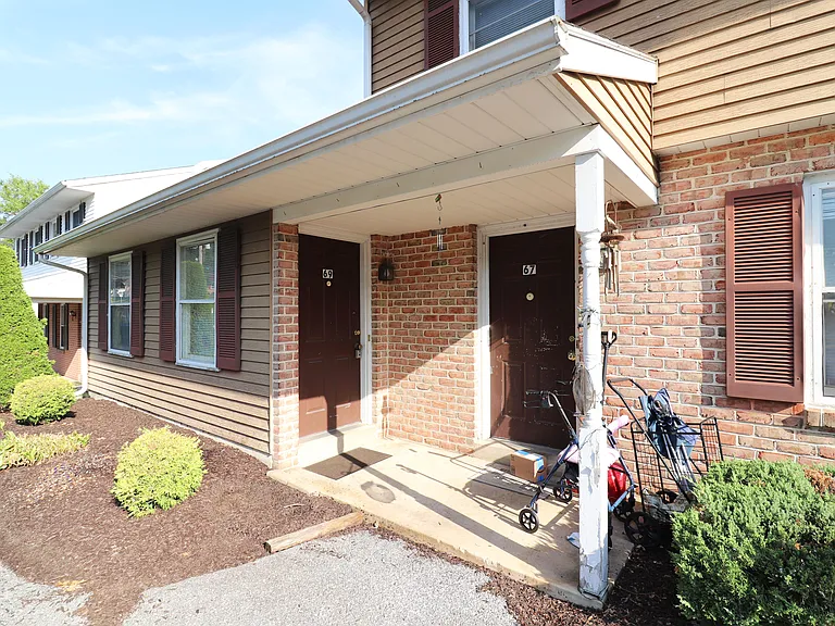 69 Akron Rd — Photo 2