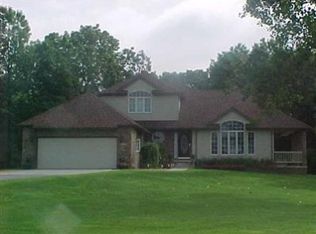 11029 E Woodside Dr, Demotte, IN 46310