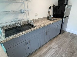 1948 Wiley St, Hollywood, FL 33020