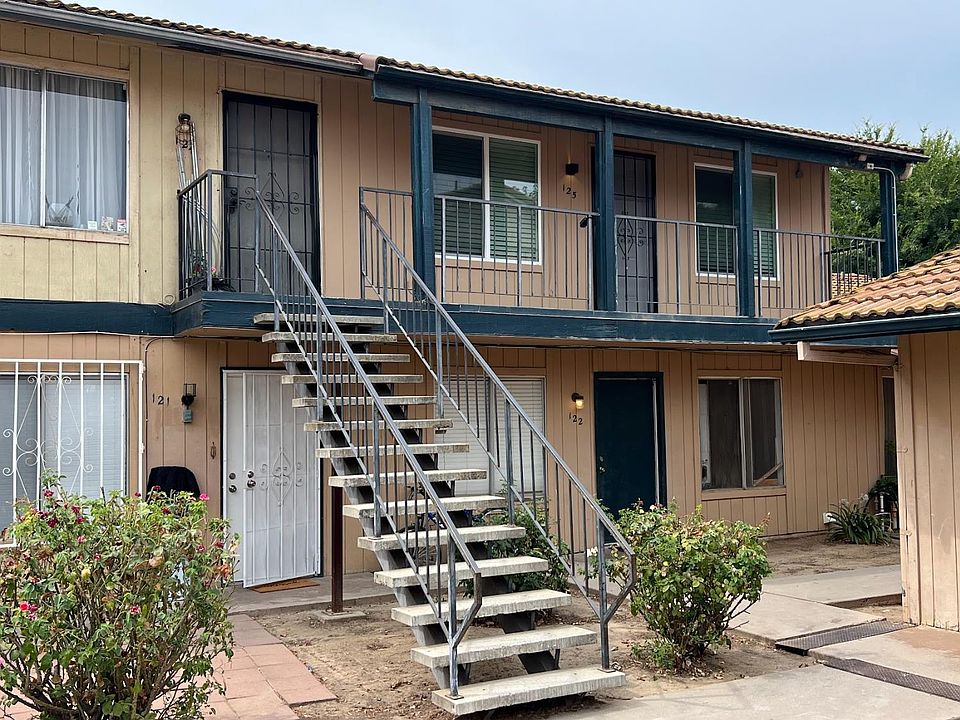 1st image of 657 W Parlier Ave APT 125