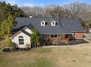 3821 Willow Bend Ln, Midlothian, TX 76065