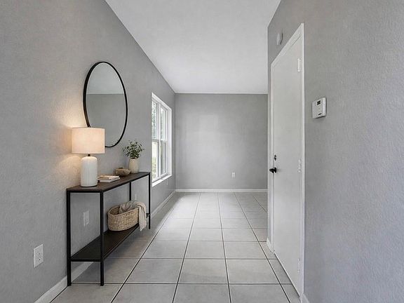 3rd image of 3021 NW 30th Avenue