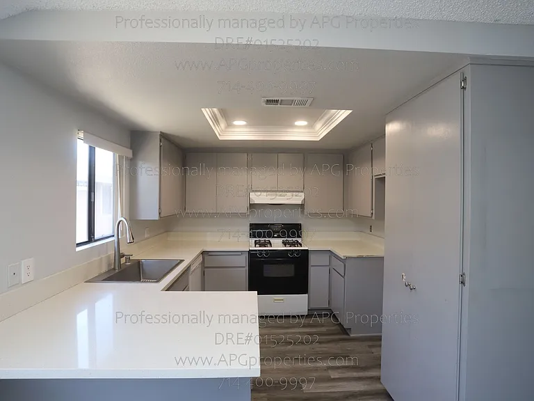21525 Pioneer Blvd #B — Photo 10