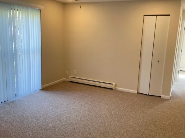 Pheasant Run Apartments (True Value Properties, LLC), 10000-10010 S Westnedge Ave, Portage, MI 49024