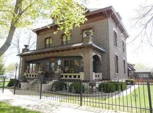 311 E Washington St, Morris, IL 60450