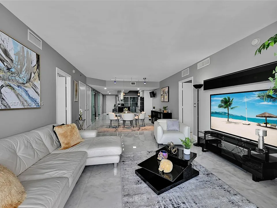 1800 S Ocean Dr #1408