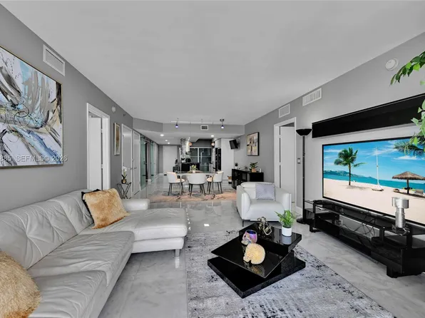 1800 S Ocean Dr, Hallandale Beach, FL