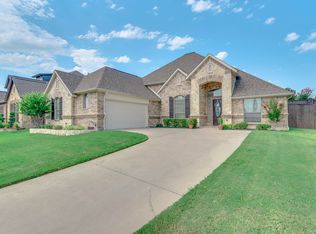 1105 Greenhill Trl, Mansfield, TX 76063