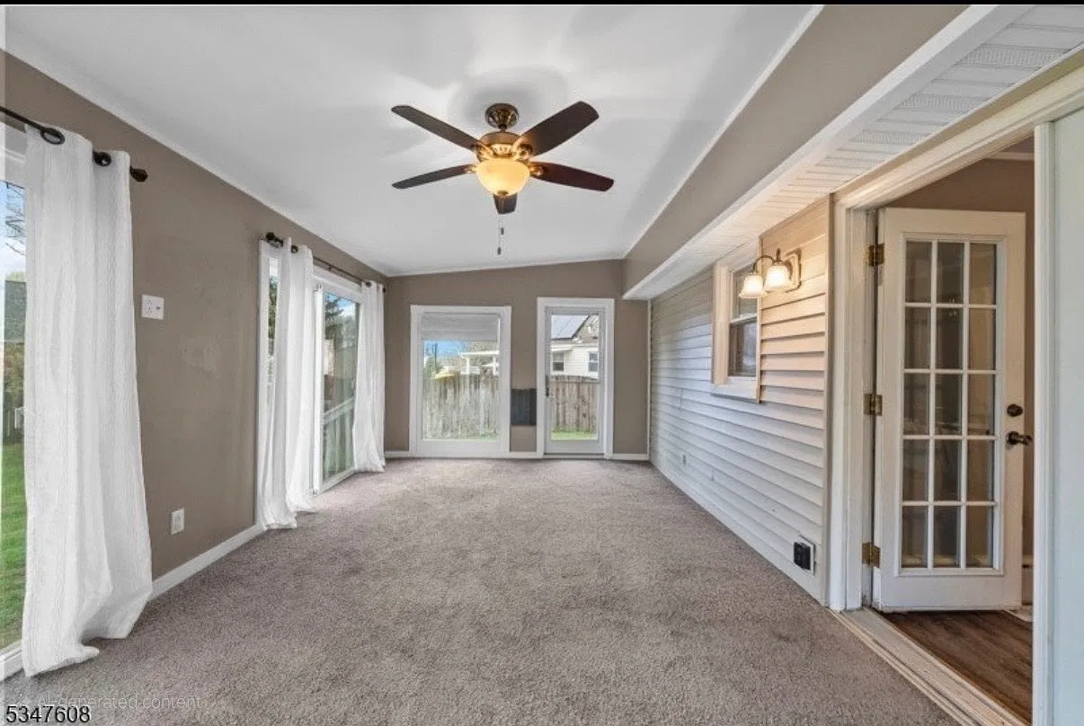 3 bed, 1500 sqft, $2,800 — Photo 3
